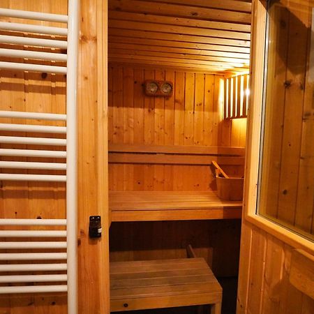 Apartment Mojstrovka With Terrace In City Center Kranjska Gora Bagian luar foto