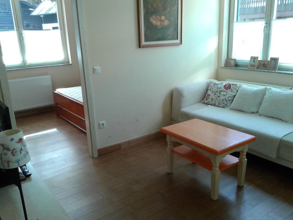 Apartment Mojstrovka With Terrace In City Center Kranjska Gora Bagian luar foto