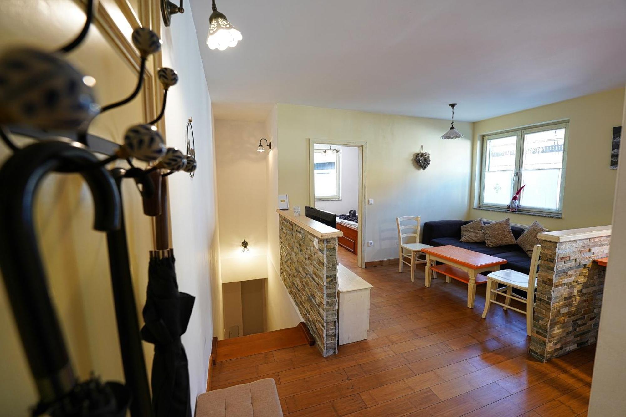 Apartment Mojstrovka With Terrace In City Center Kranjska Gora Bagian luar foto